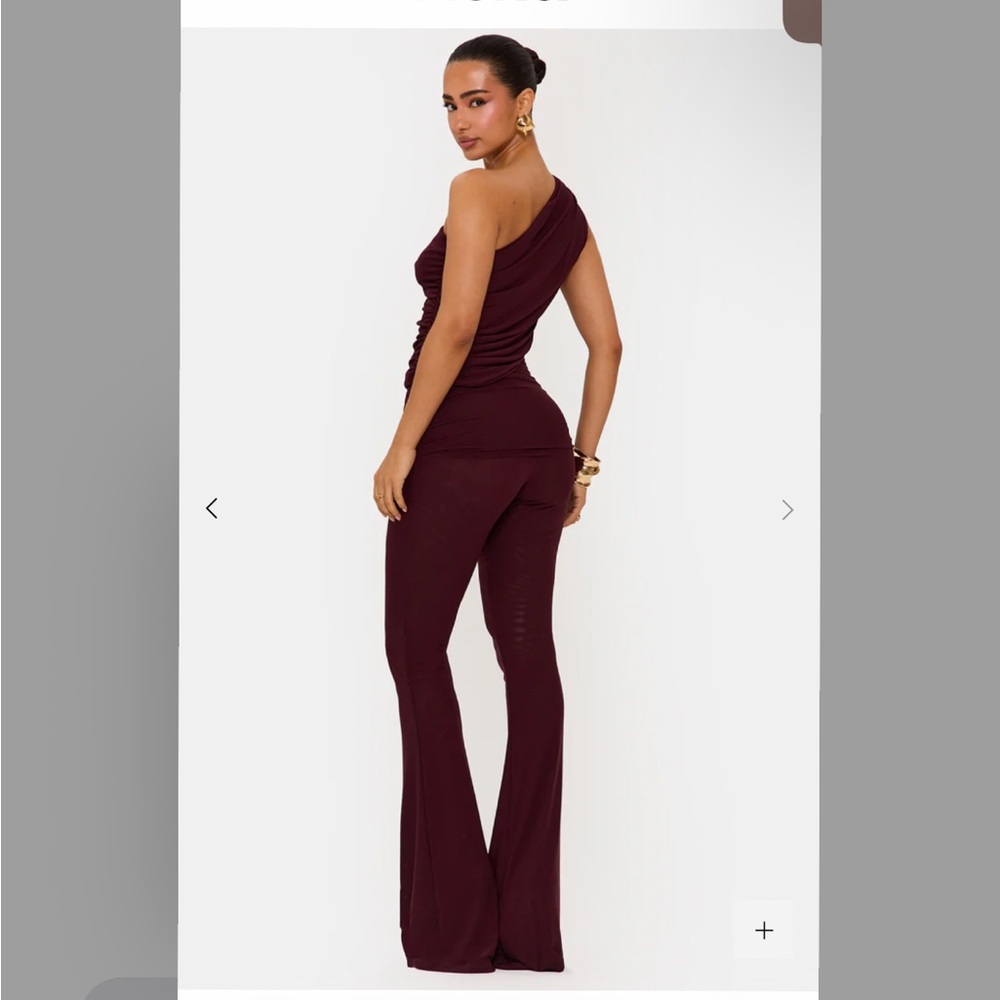 Elegant One-Shoulder Burgundy Set - Picture 2 of 2